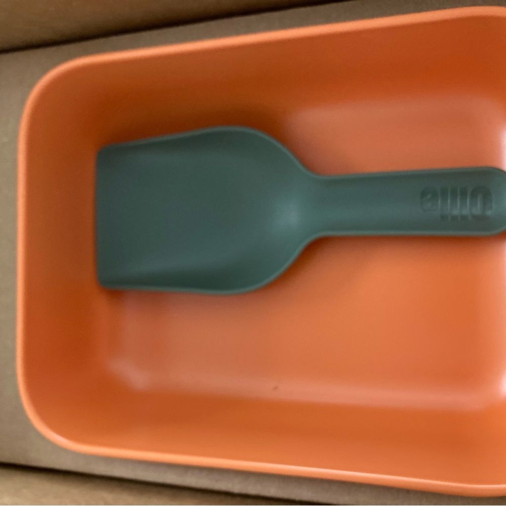 Ollie Yellow bamboo fiber & Silicone food Case - Picture 4 of 6